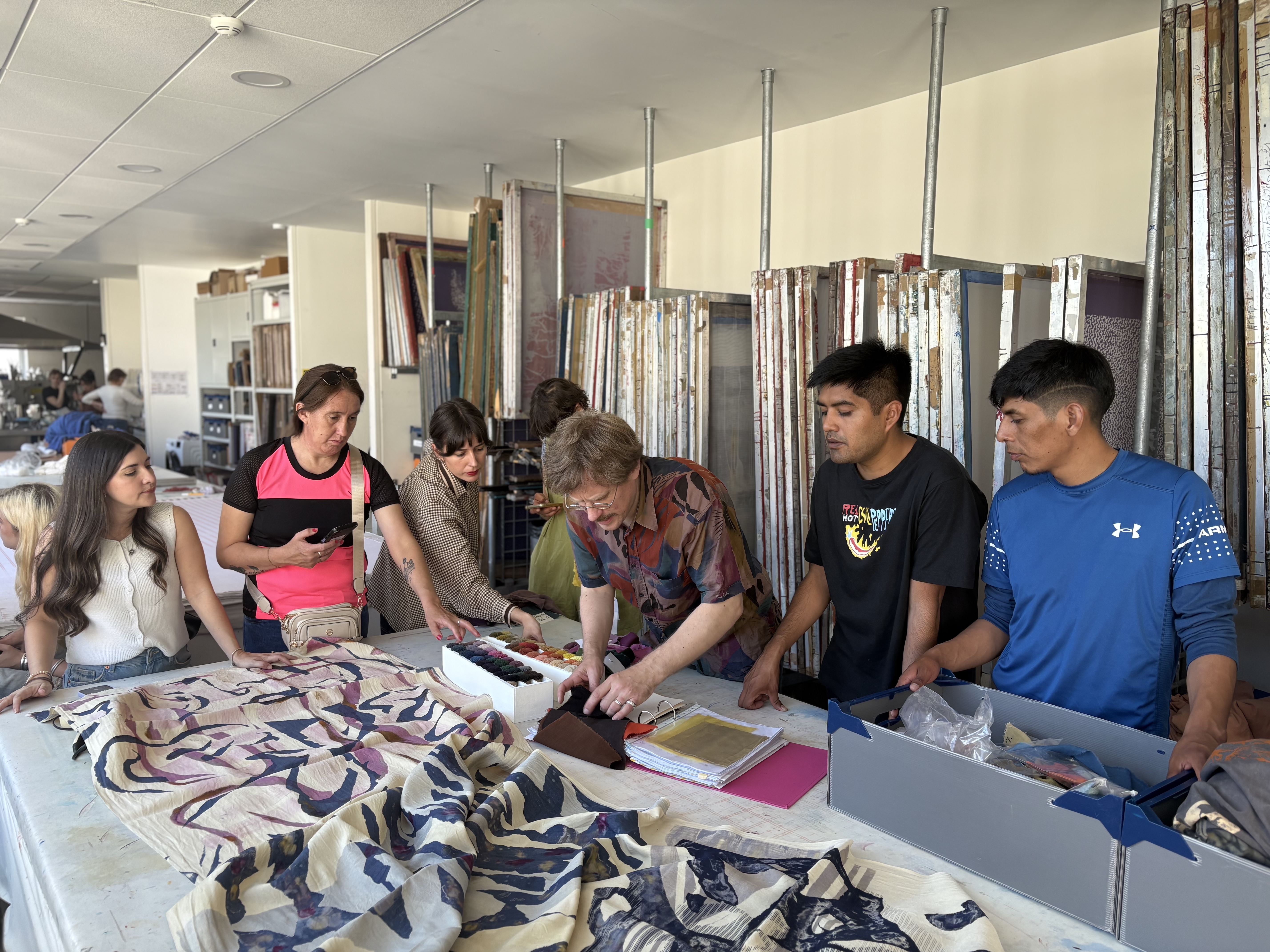 Accueil d'artisans textiles argentins